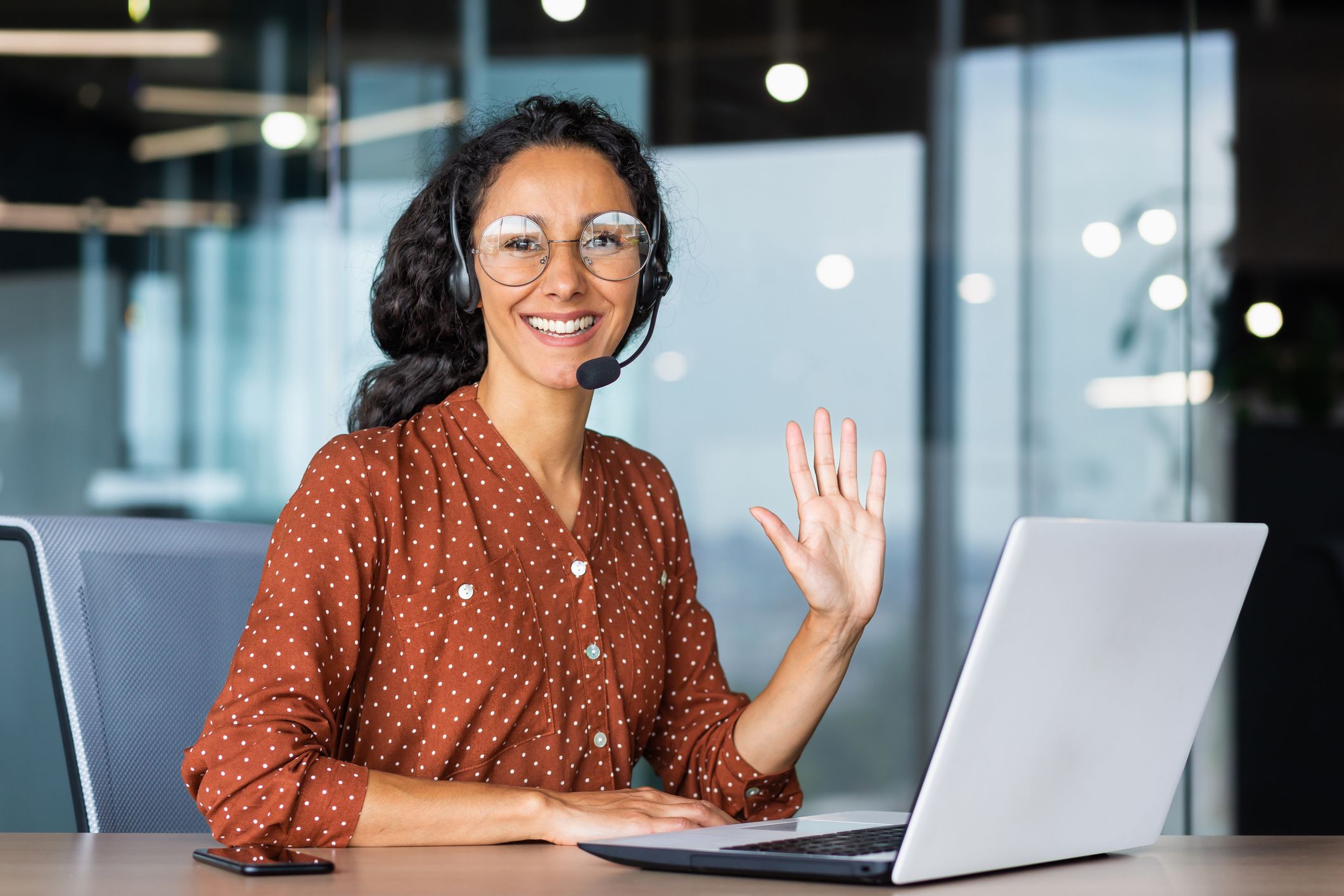 Call center image of woman